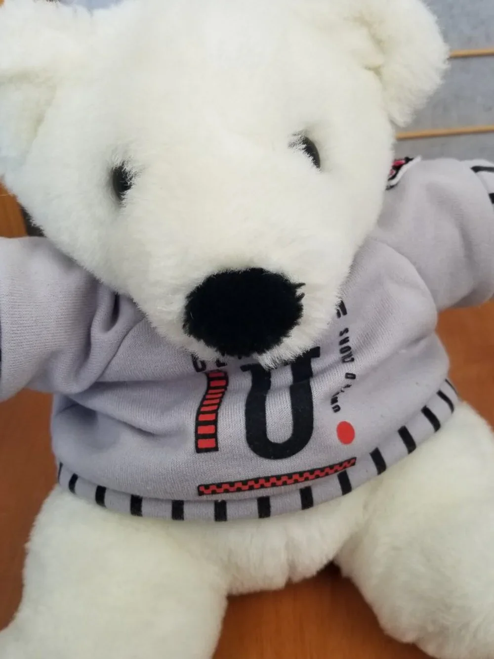 Benetton White Bear in Sweater 10